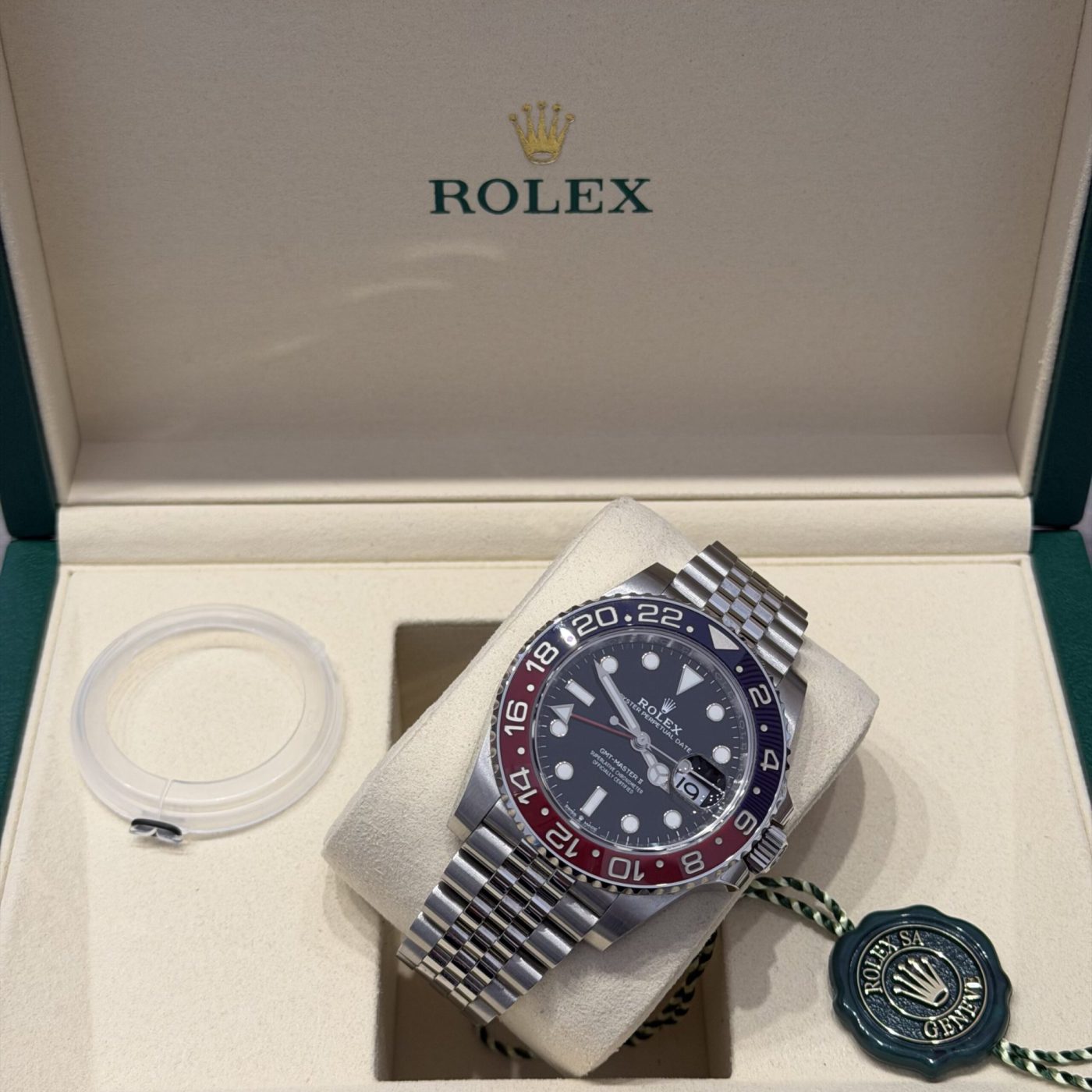 Rolex 126710BLRO GMT Pepsi, foto 1 di 4