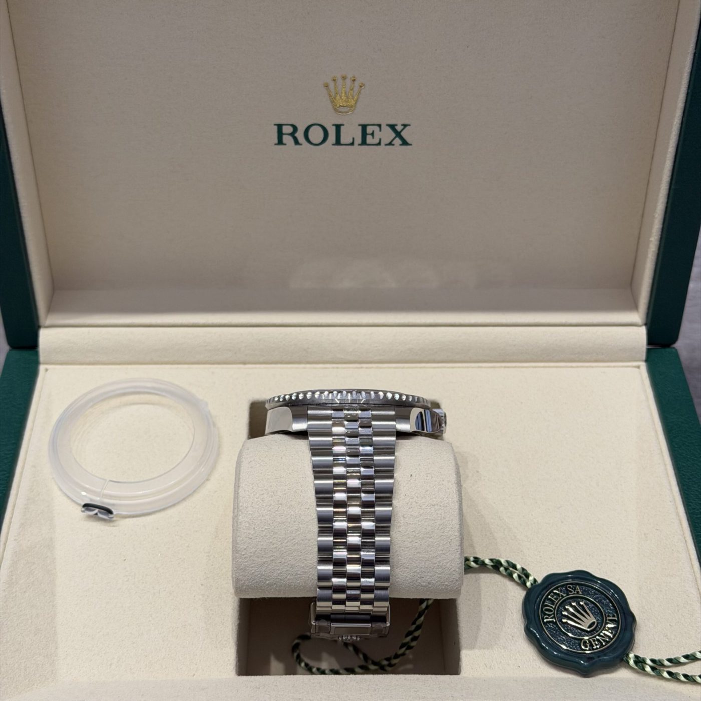 Rolex 126710BLRO GMT Pepsi, foto 2 di 4