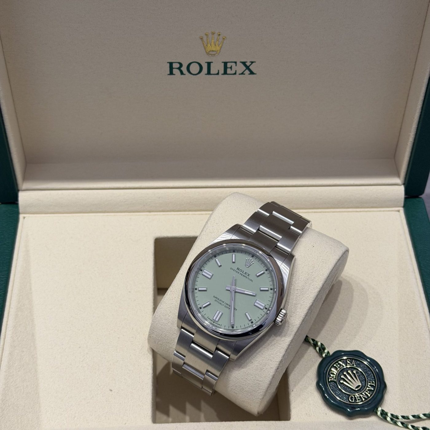 Rolex OP Pistachio, foto 1 di 4