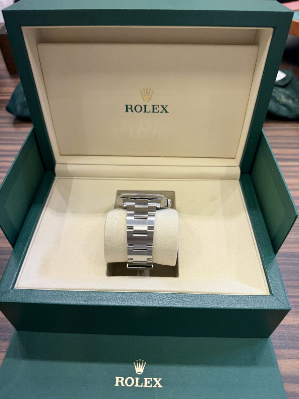 Rolex Oyster Perpetual 41 mm Beige, foto 3 di 4
