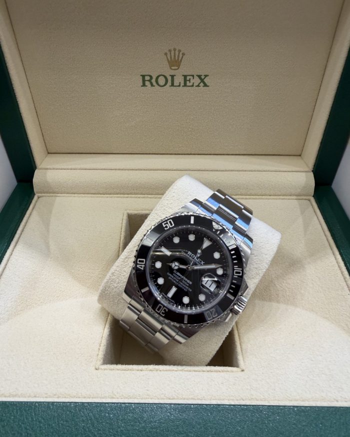 Rolex Submariner Date